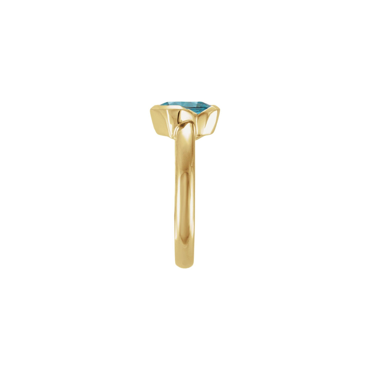Natural Sky Blue Topaz Solitaire Ring