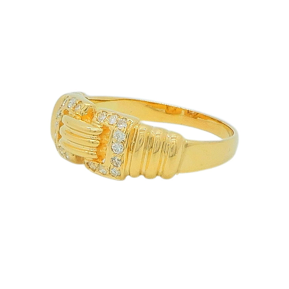 18K Yellow Gold Diamond 0.14ct Buckle Link Ring