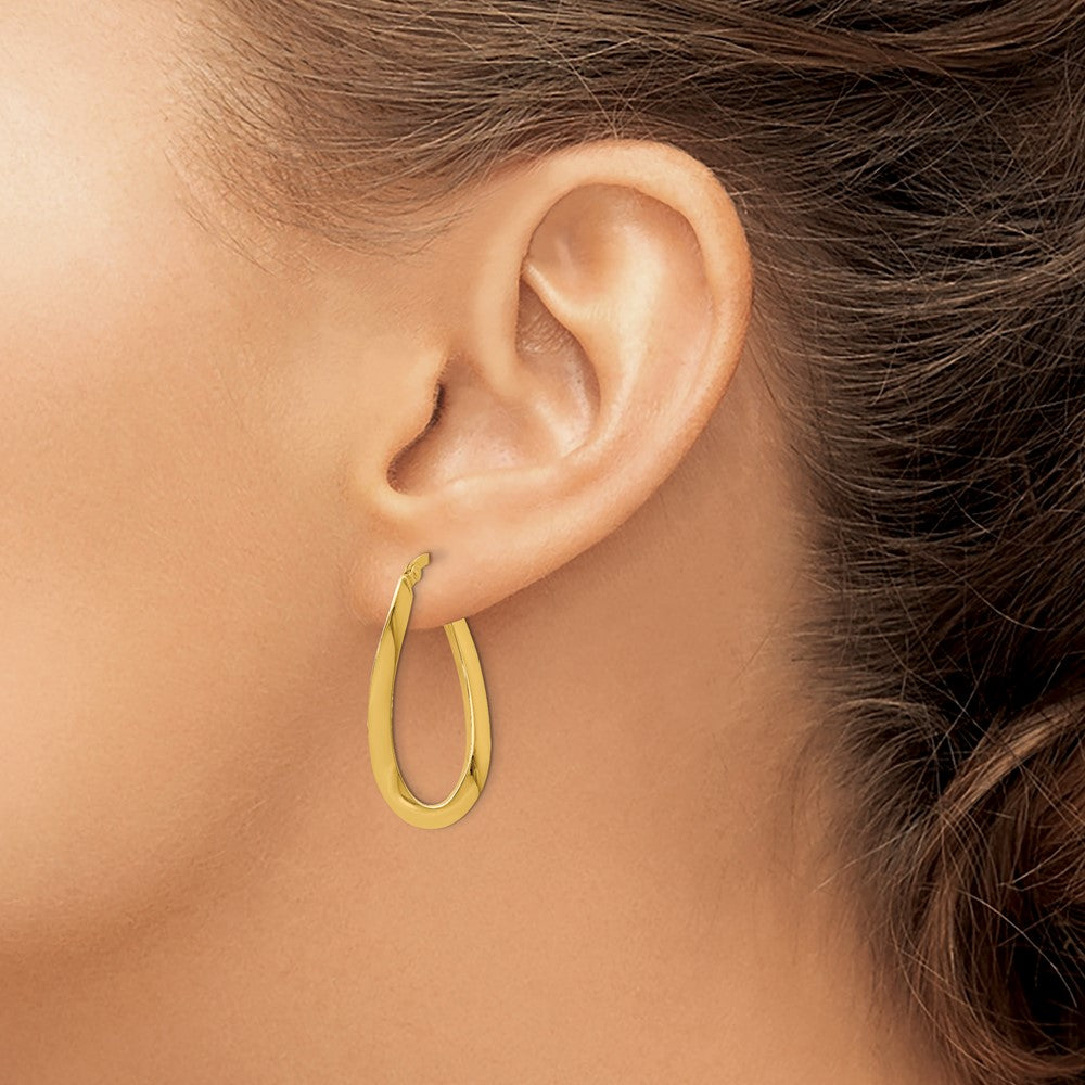 Polished Oval Hoop Earrings - 14mm
