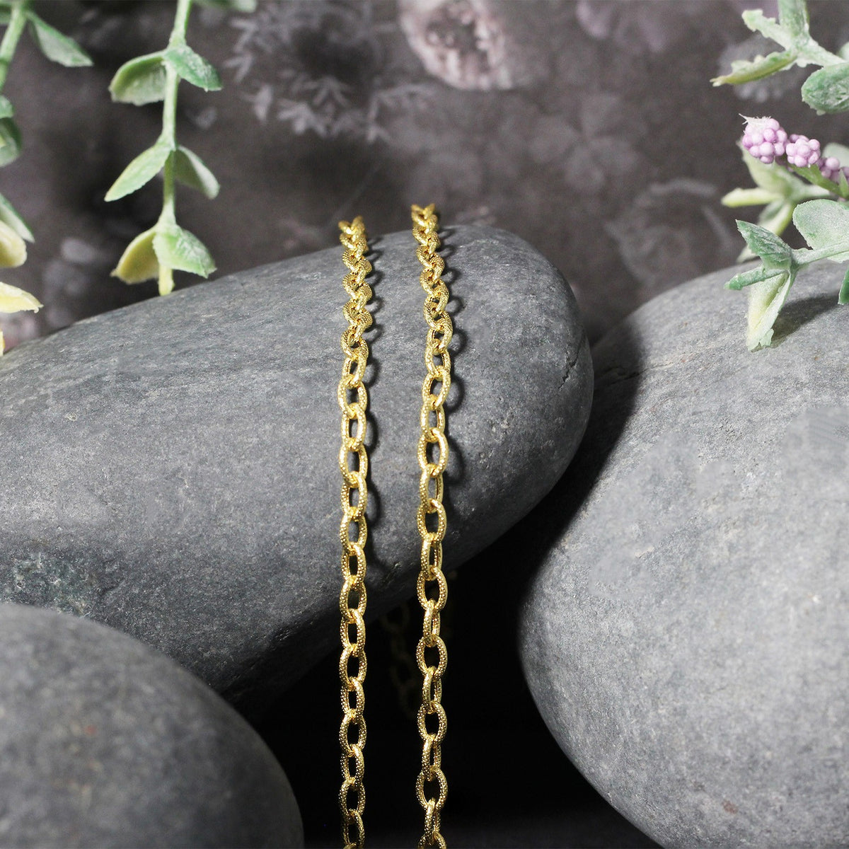 14k Yellow Gold Pendant Chain with Textured Links