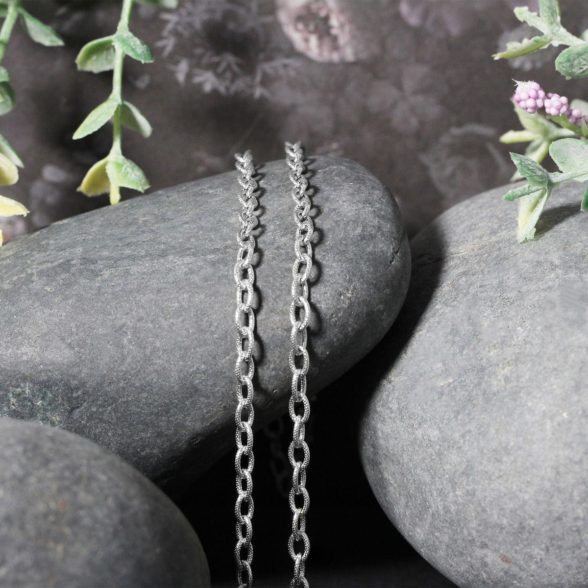 14k Yellow Gold Pendant Chain with Textured Links