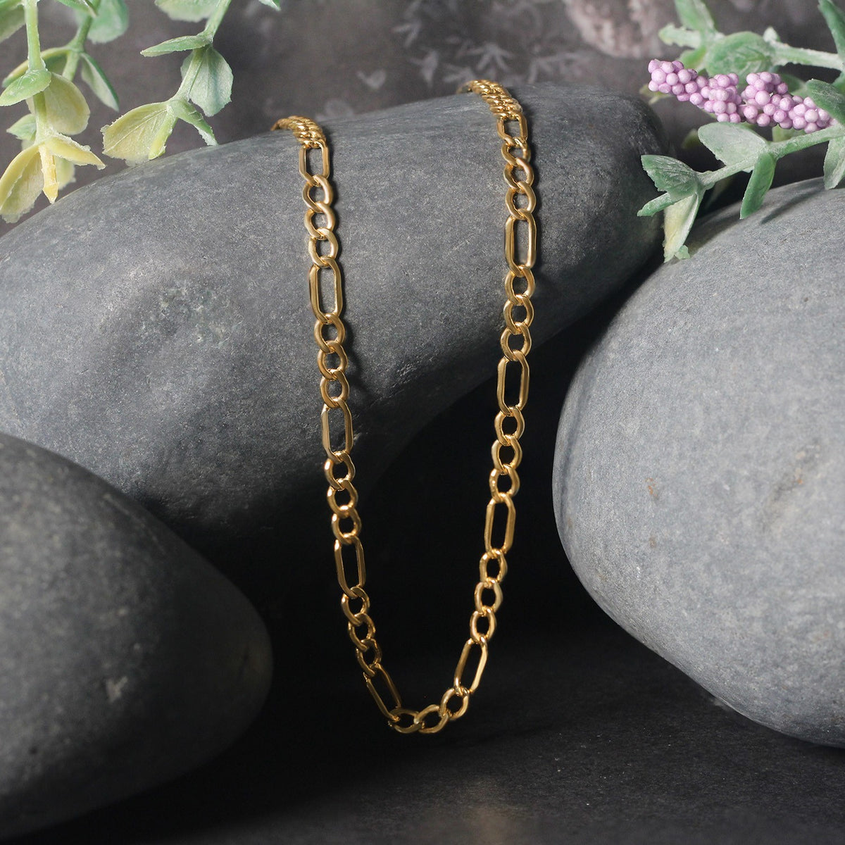 14k Yellow Gold Lite Figaro Chain