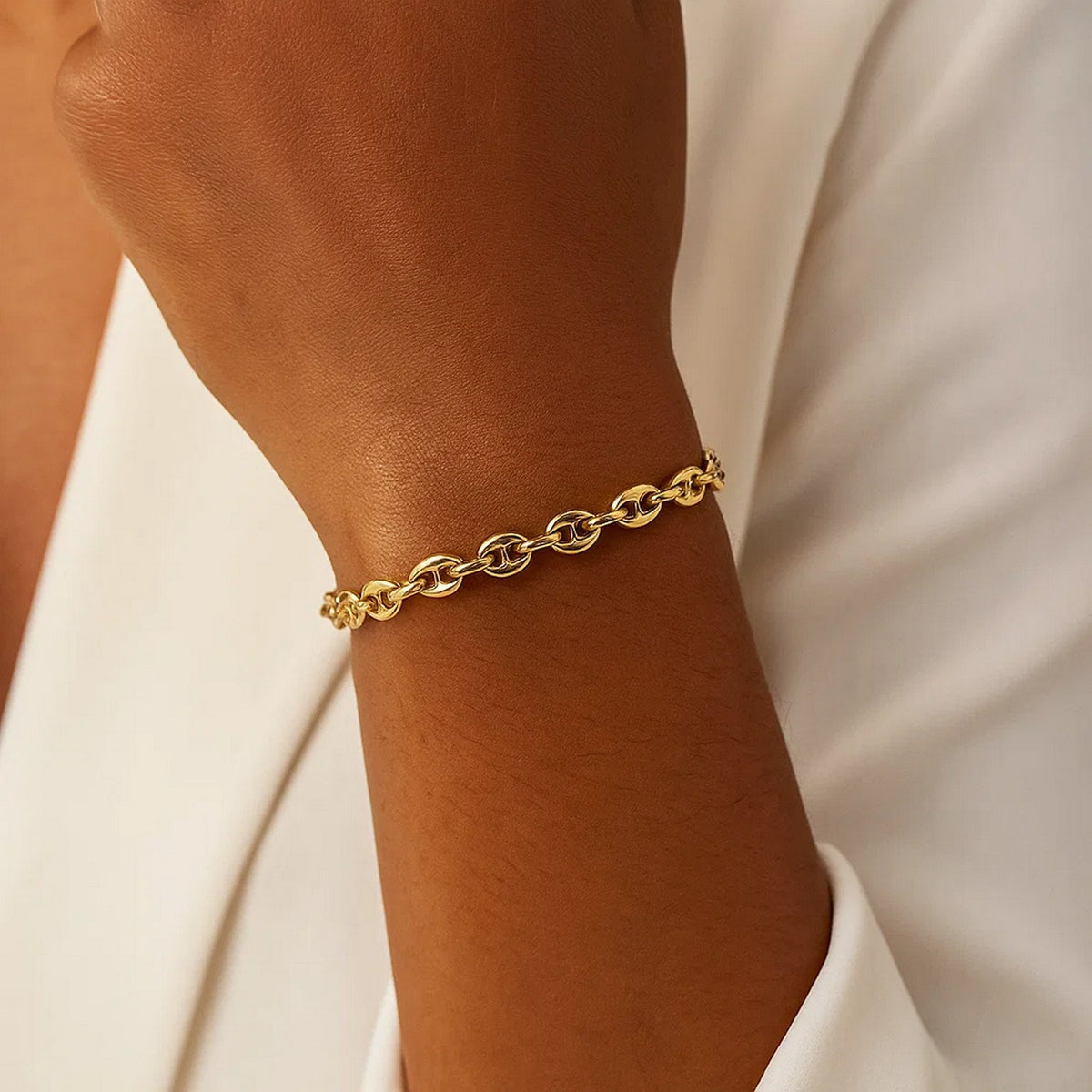 14k Yellow Gold Puffed Mariner Link Bracelet (6.80 mm)