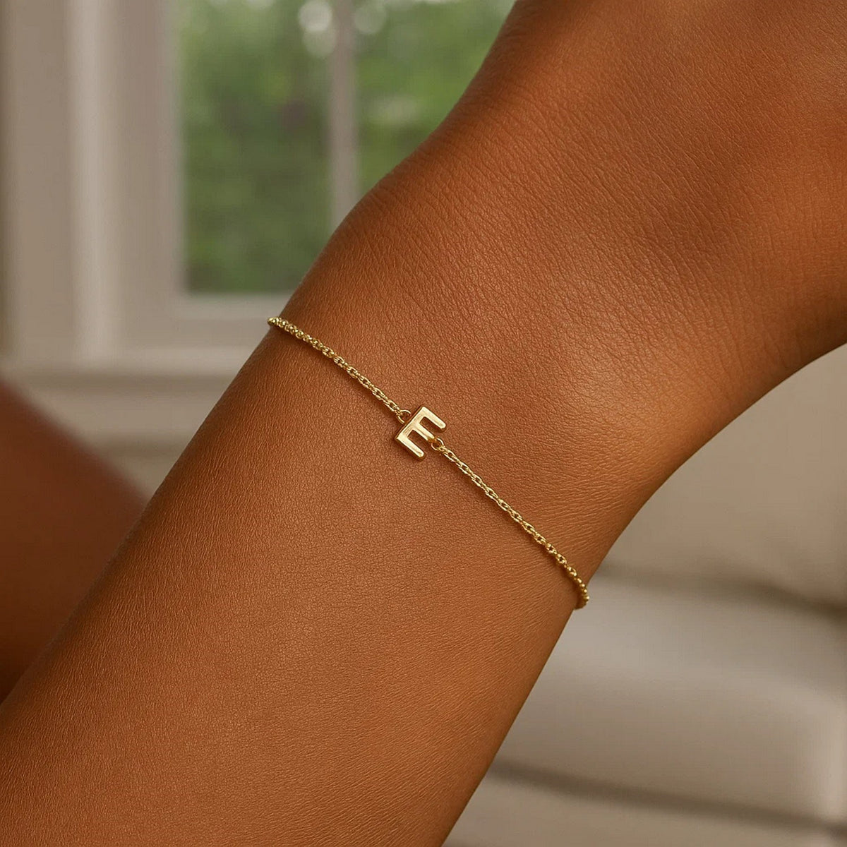 14K Yellow Gold Mini Initial E Bracelet