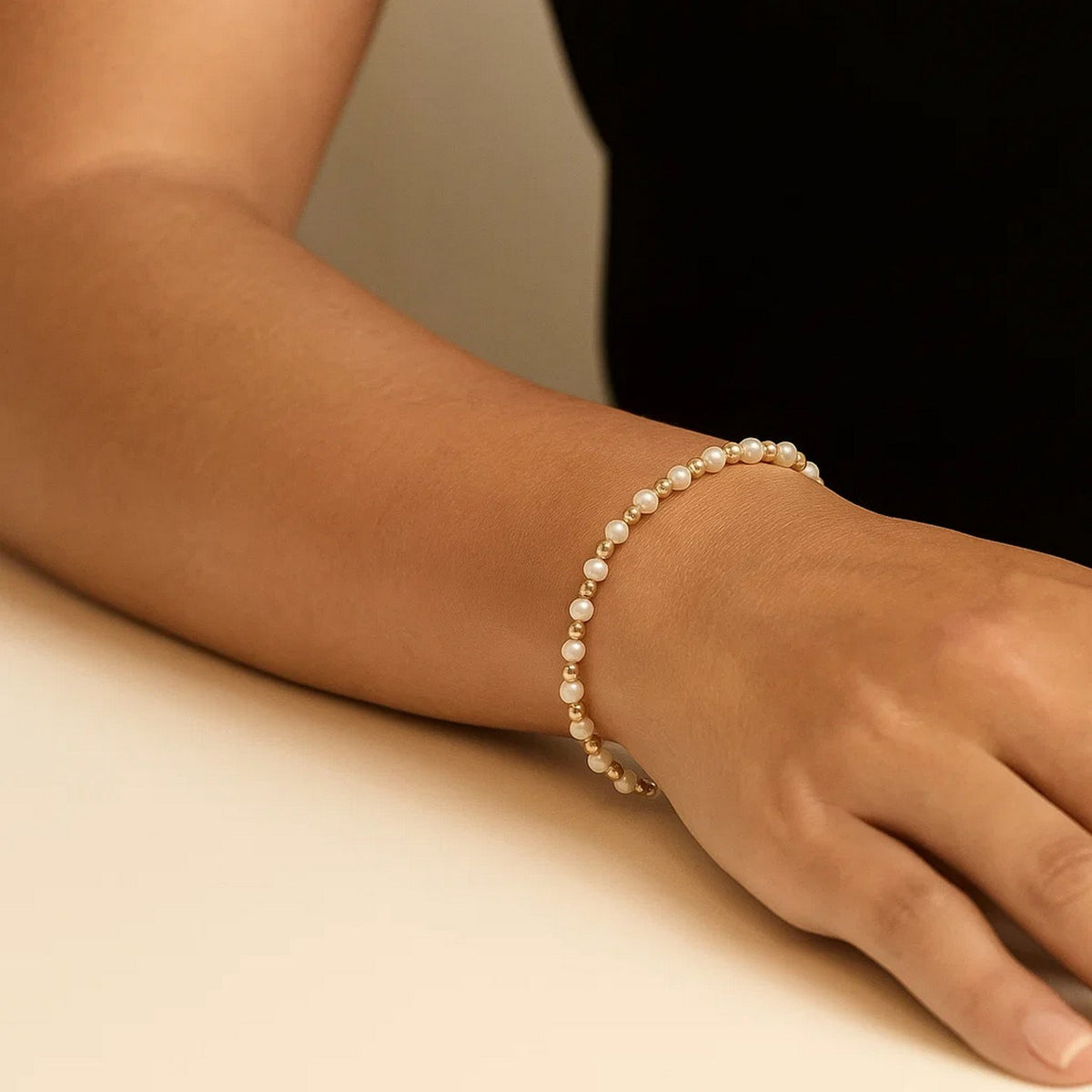 Pearl and Gold Alternating Bead Bracelet in 14K Yellow Gold