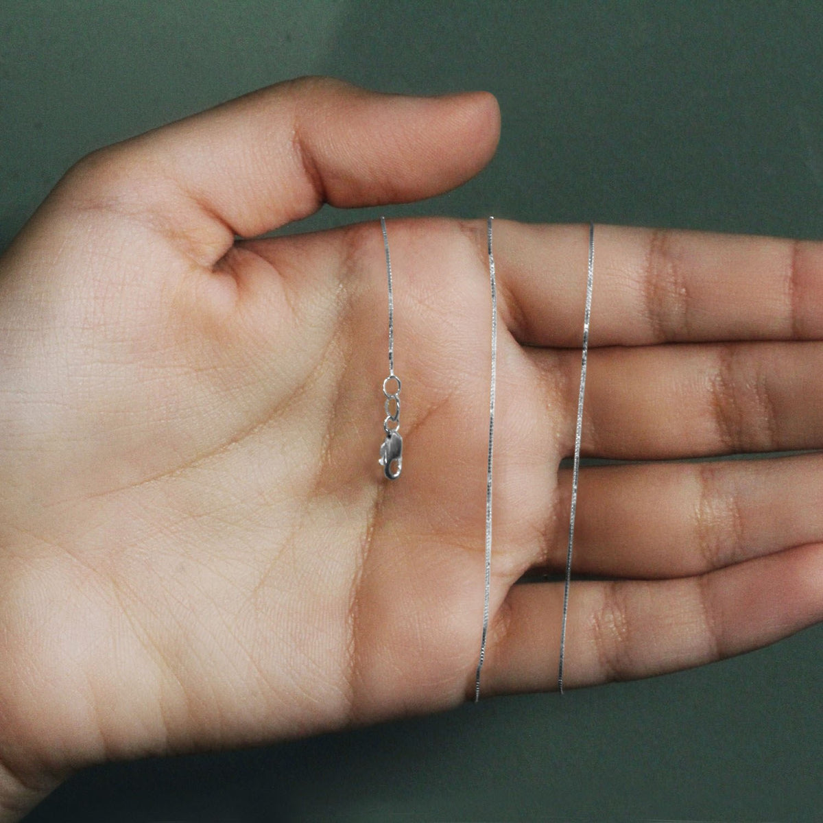 18k Box Chain 0.6mm (0.60 mm)