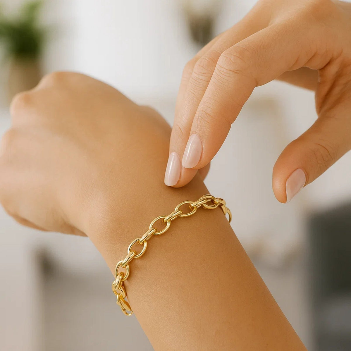 14k Oval Rolo Bracelet (3.20 mm)