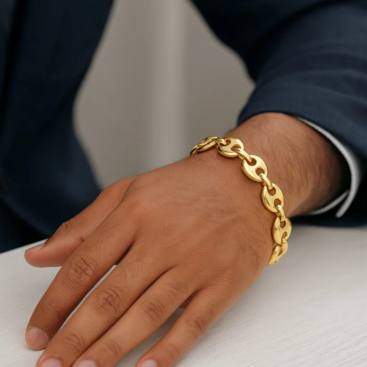 14k Yellow Gold Puffed Mariner Link Bracelet (6.80 mm)