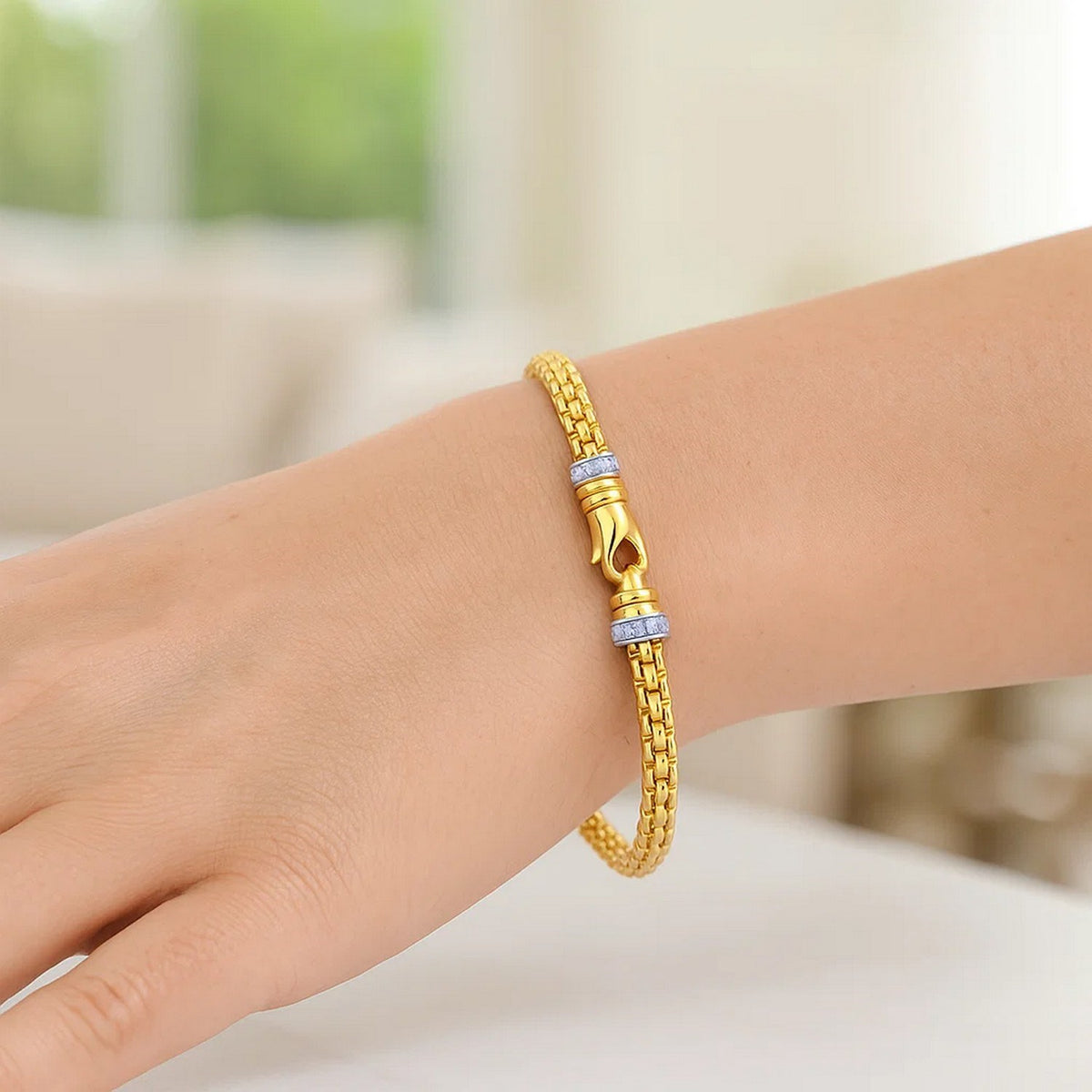 14K Yellow Gold Venetian Link Diamond Accented Clasp Bracelet