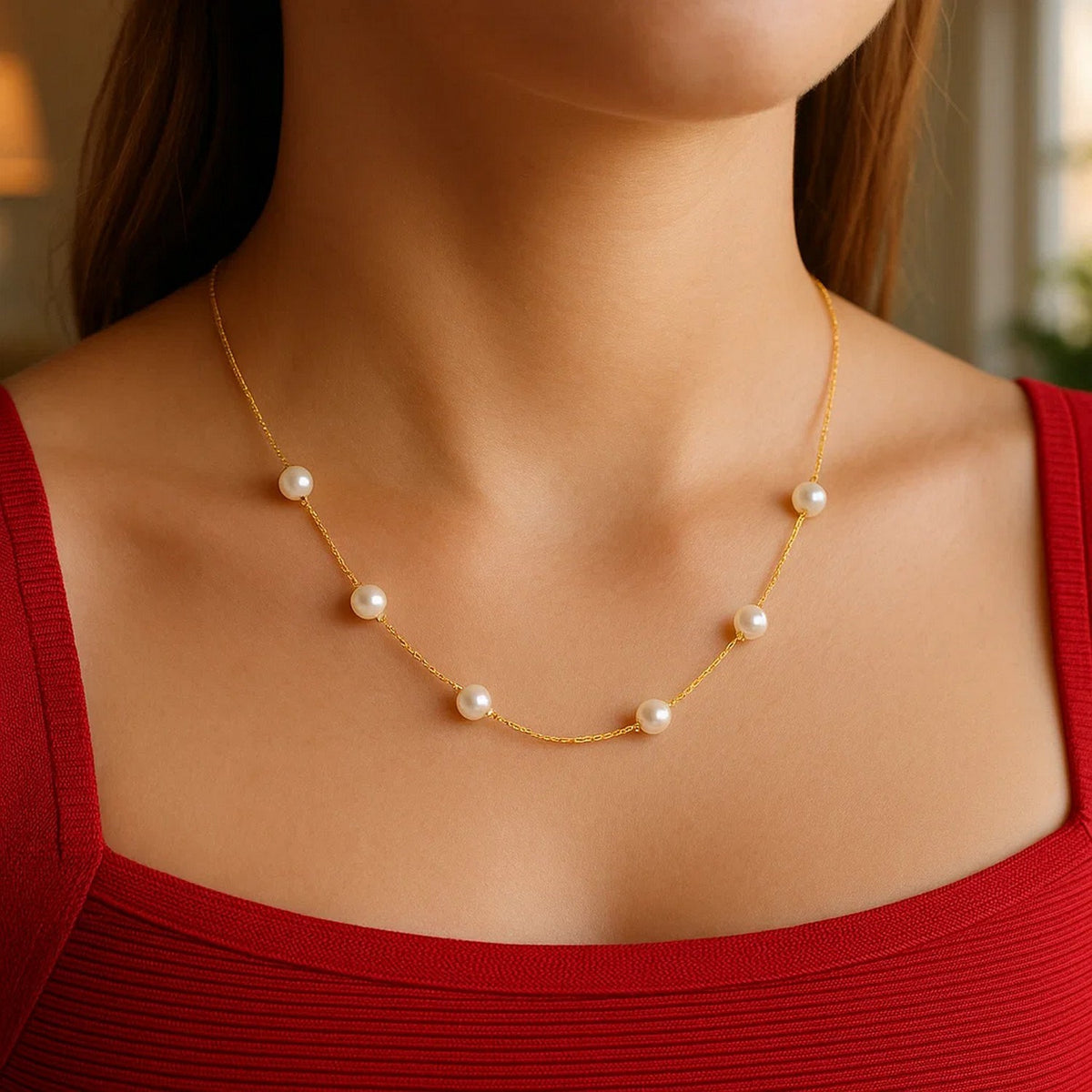 14k Yellow Gold Necklace with White Pearls
