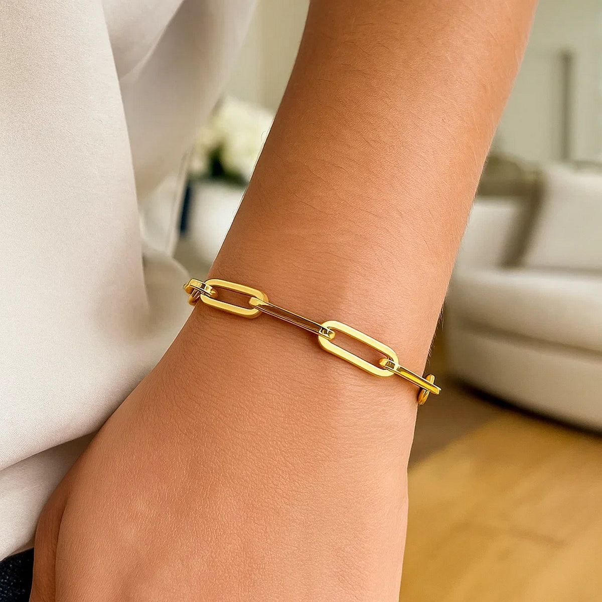 14K Extra Wide Paperclip Chain Bracelet (6.10 mm)