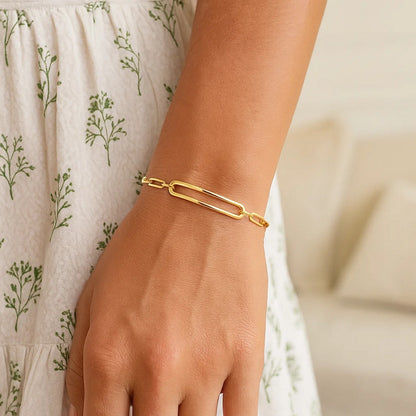 14k Yellow Gold High Polish Open Curved Paperclip Bracelet (3.30 mm)