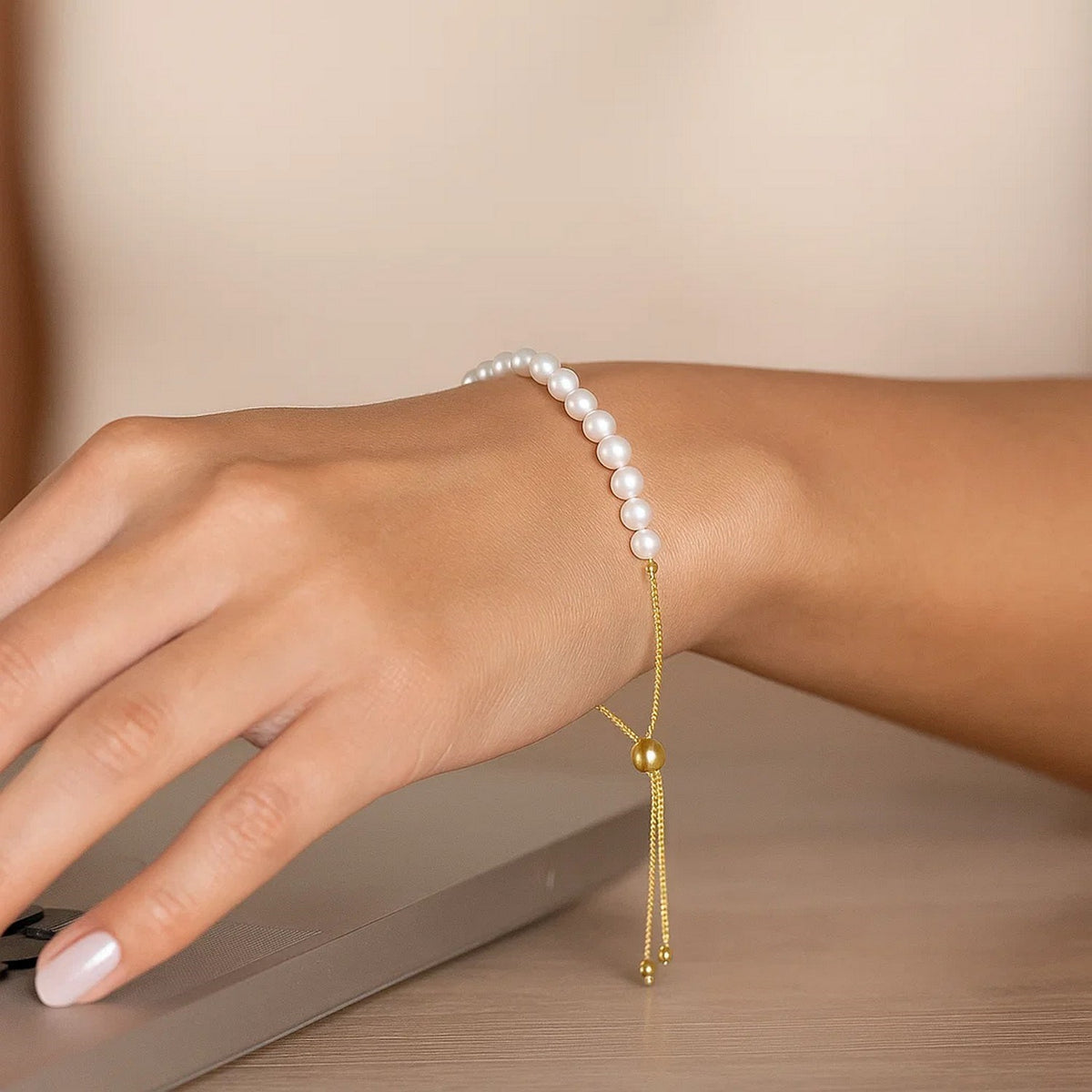 14k Adjustable Friendship Bracelet with Pearls (5.00 mm)