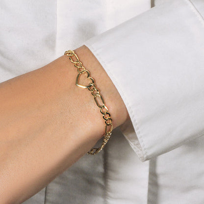 14k Yellow Gold 7 inch Figaro Chain Bracelet with Heart (4.50 mm)