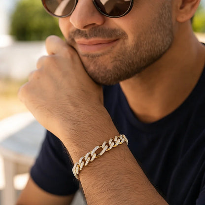 14k White Pave High Polish Modern Lite Figaro Bracelet (9.50 mm)