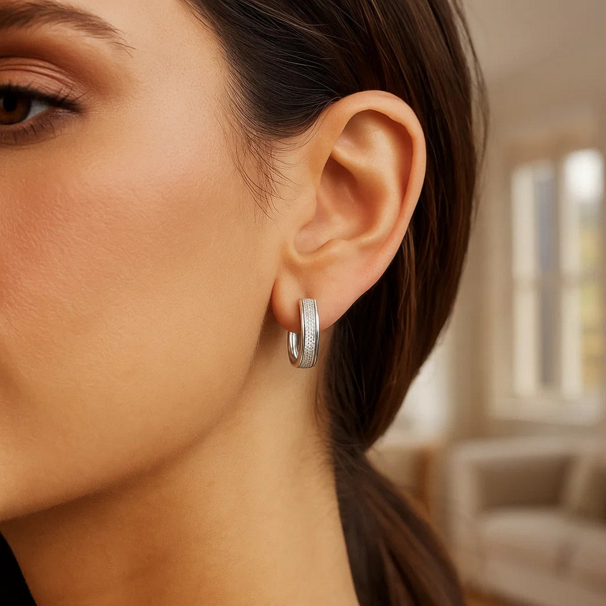 14k White Gold Glitter Center Oval Hoop Earrings
