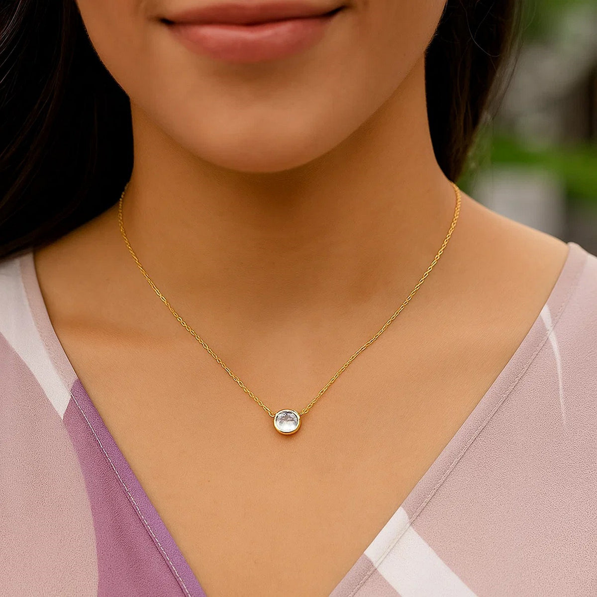 14k 17 inch Necklace with Round White Topaz