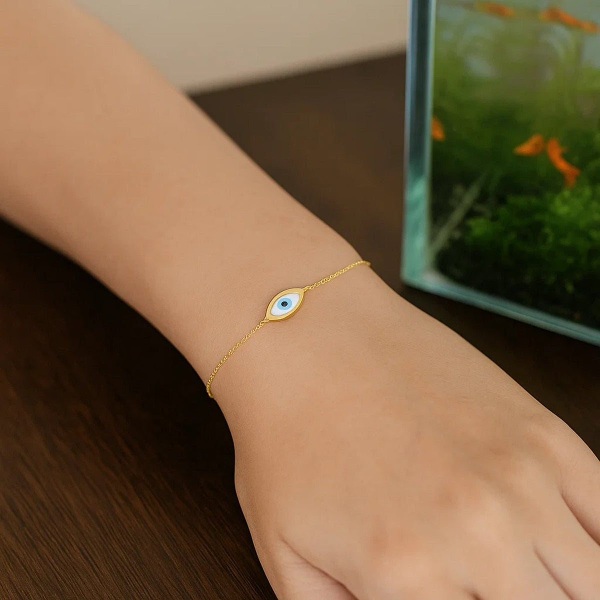 14k Yellow Gold MOP Evil Eye Bracelet (1.00 mm)