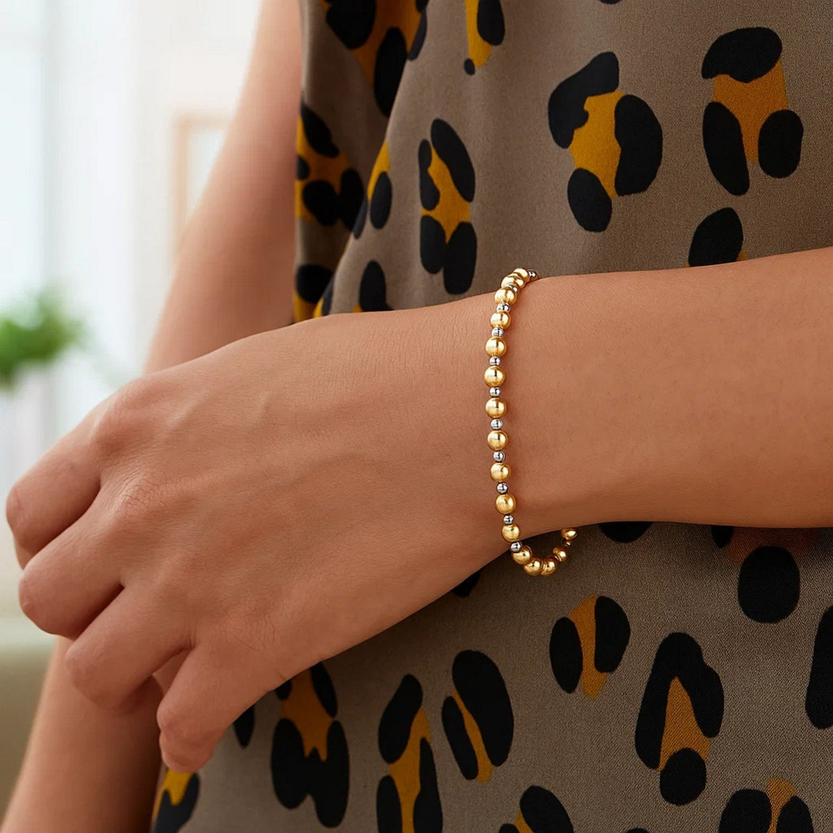 Two Tone Beaded Chain Bracelet in 14K Gold (4.00 mm)