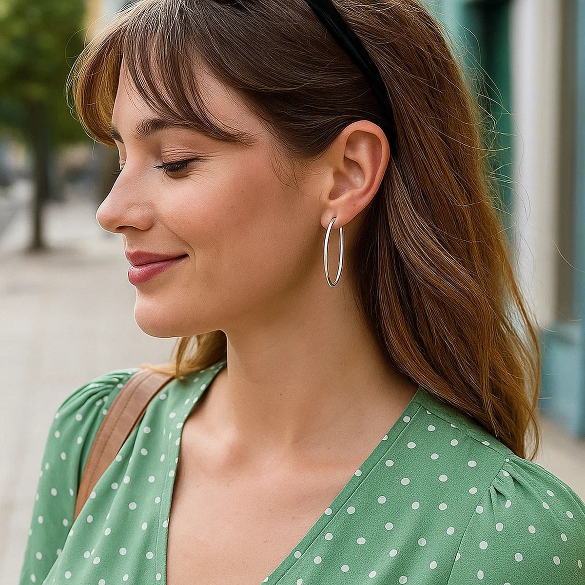 14k Slim Oval Shape Hoop Earrings