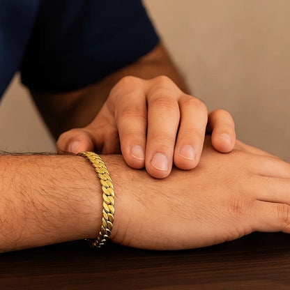 14k Yellow Gold 8 inch Mens Curb Chain Bracelet (8.00 mm)
