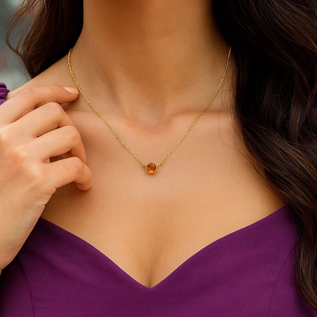 14k Yellow Gold 17 inch Necklace with Round Citrine