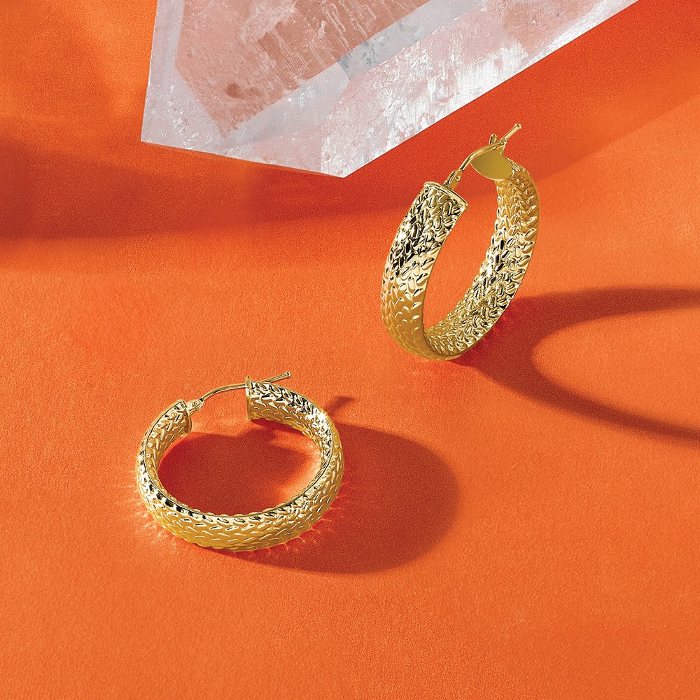 Polished Weave Design Round Hoop Earrings - 3.06g