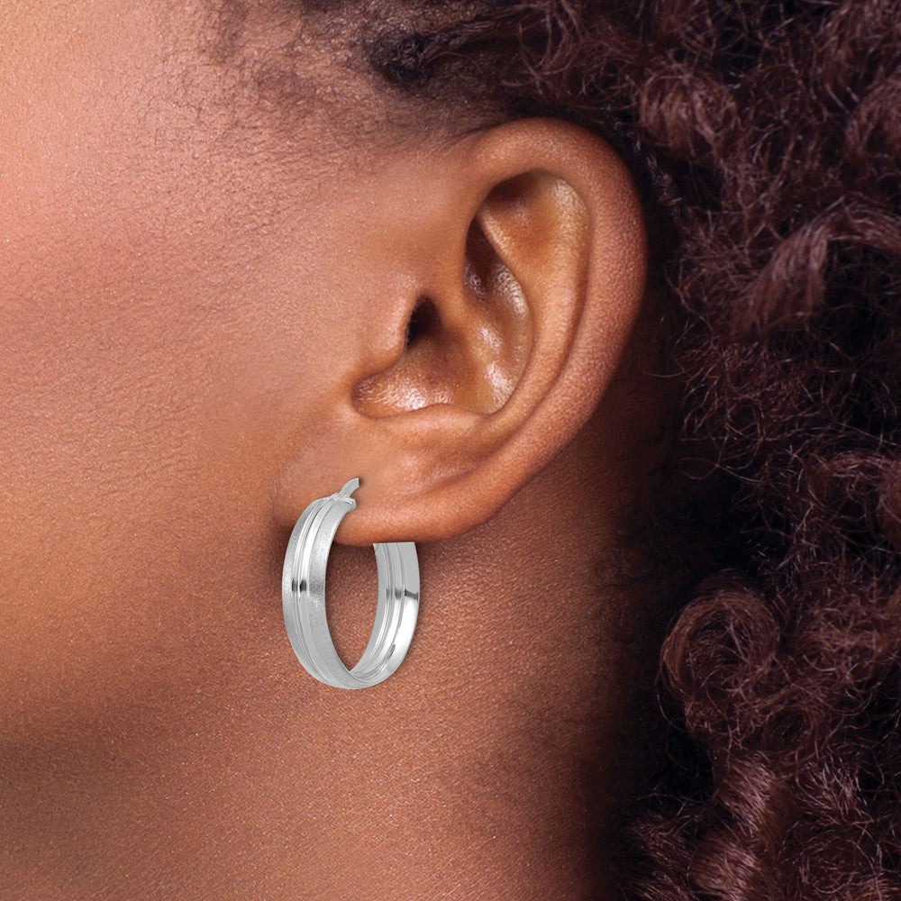 Polished and Satin Round Hoop Earrings - 2.44-2.46g